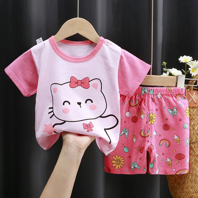A soft and breathable baby girl pajama set, perfect for newborns and toddlers up to 3 years old 04