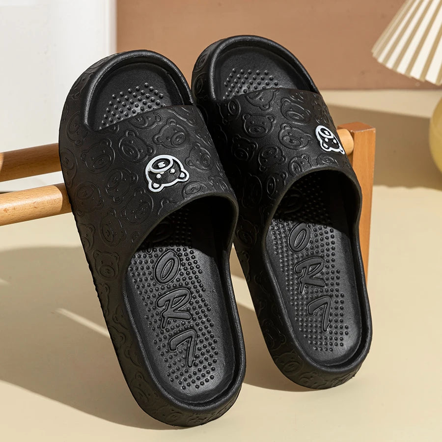 Little Bear print non-slip indoor bathroom slippers for men and women, soft summer fashion casual sandals black 3