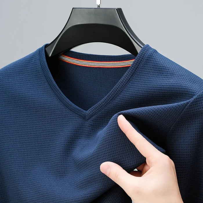 2024 men's waffle knit V-neck short sleeve summer t-shirt in solid color - Blue