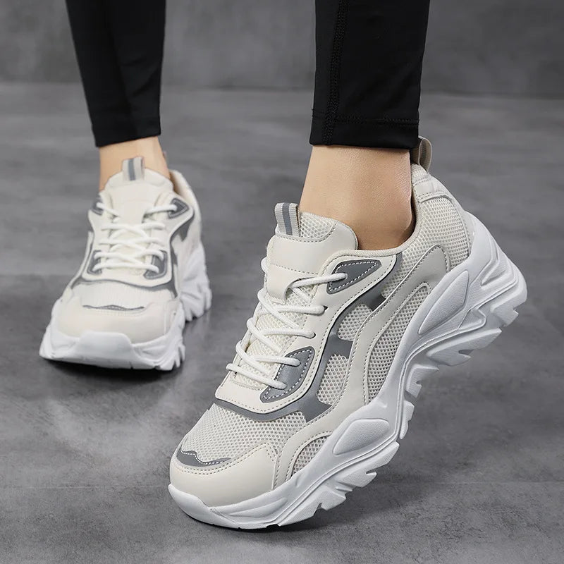 Women's Thick Sole Sneakers Fashion. - 1
