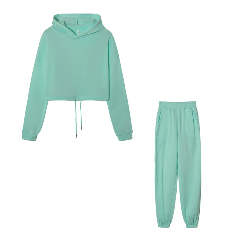 Women’s fashion two-piece sportswear set with long sleeves and high-waist casual pants in neutral tones green