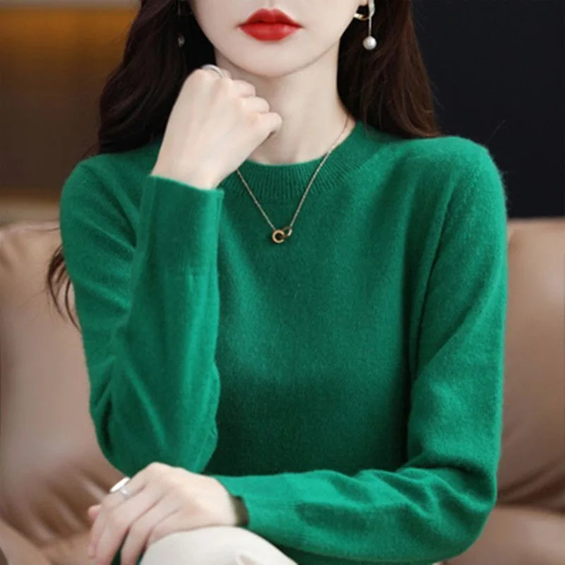 Women’s long-sleeved solid color knit pullover sweater with O-neck green
