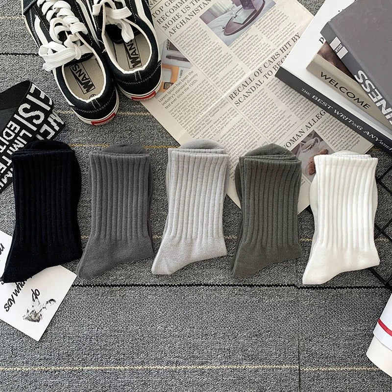 Cool Men Black White Warm Socks - different colors