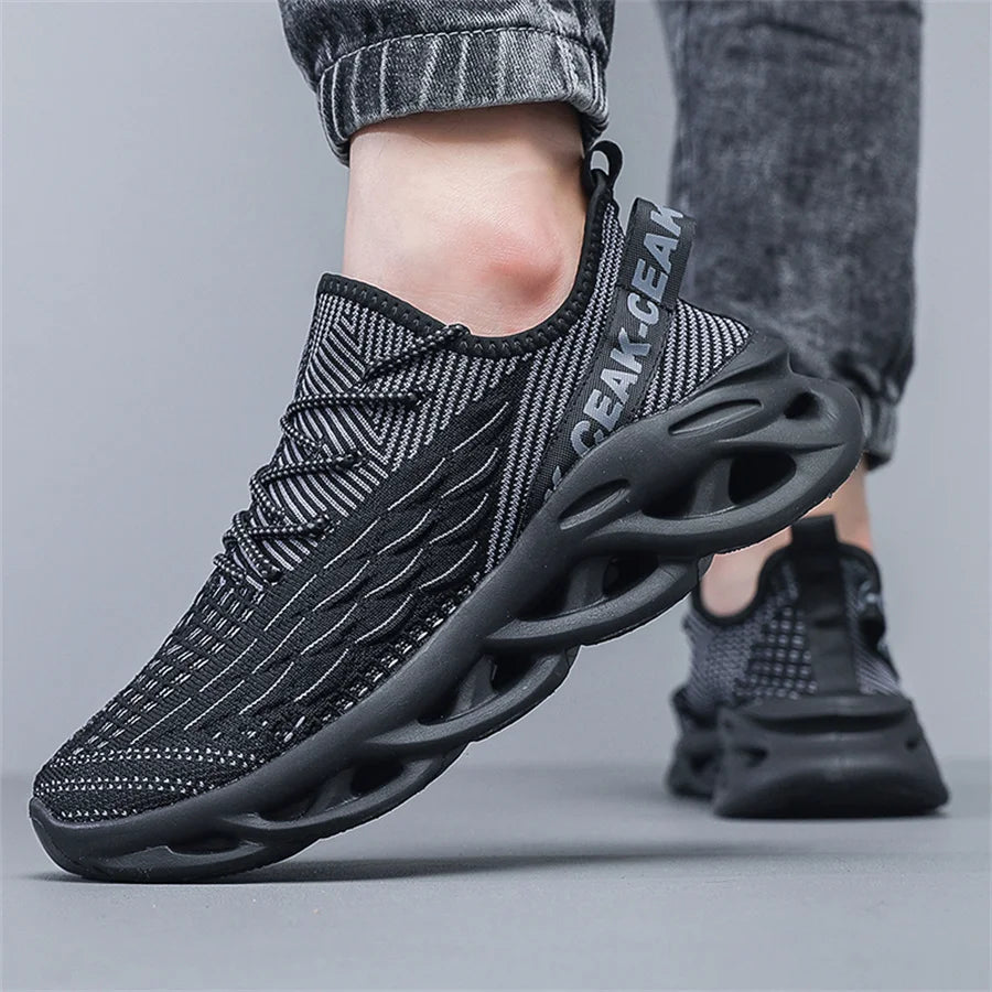 Unisex ultralight breathable running shoes with thick sole – casual sneakers black