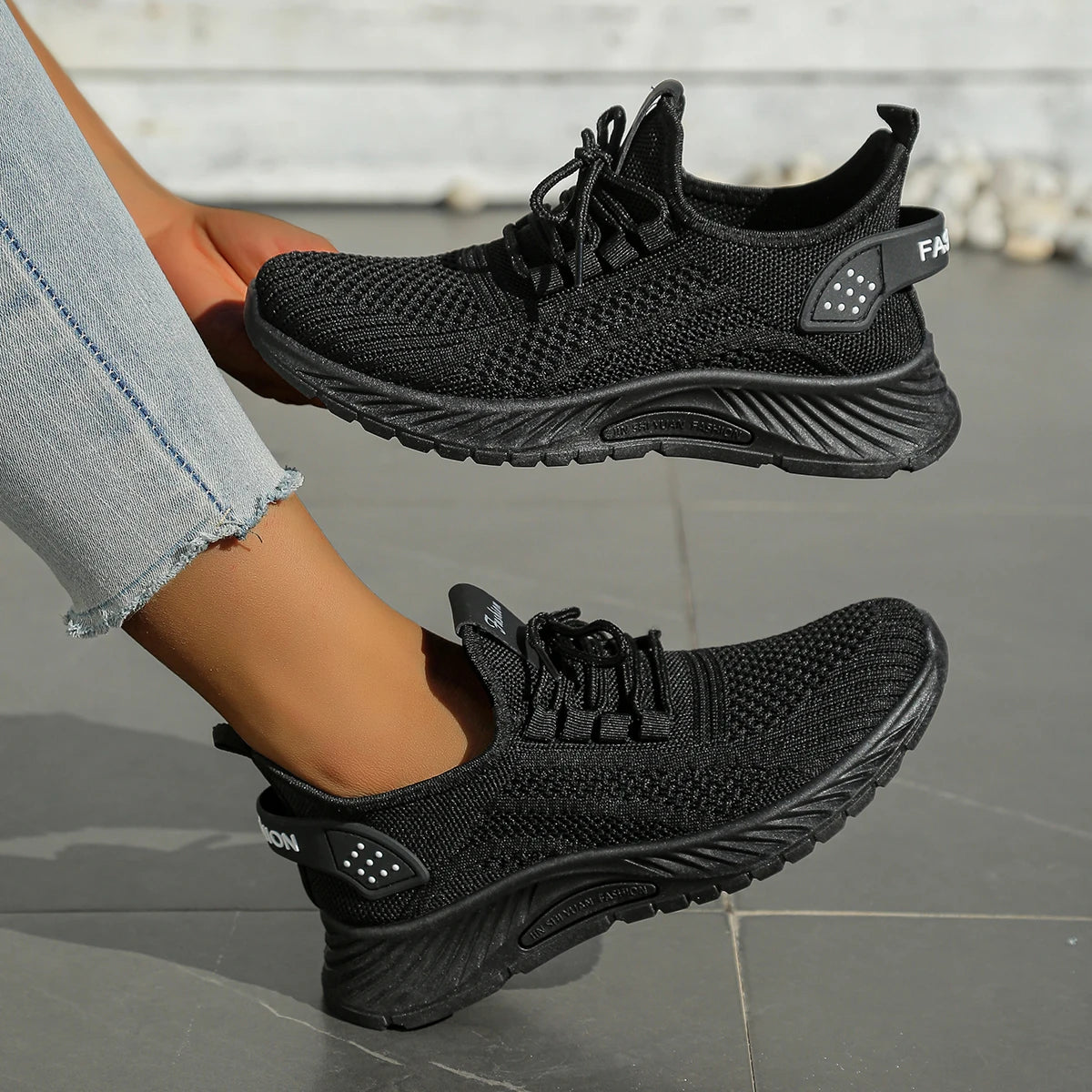 2025 fly weaving women’s fashion sneakers – breathable casual sports shoes. black