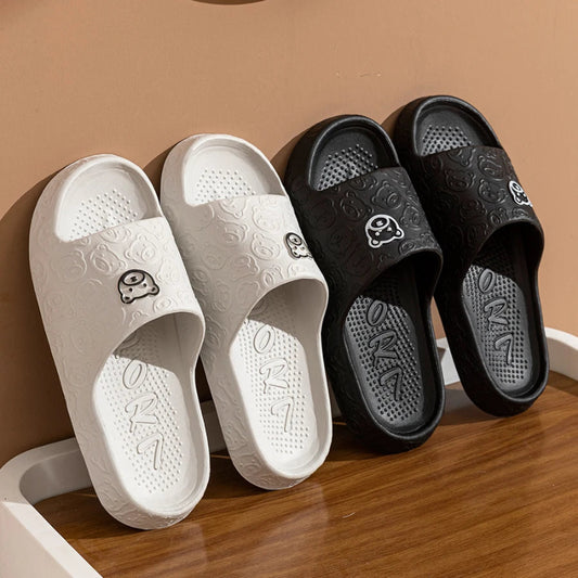 Little Bear print non-slip indoor bathroom slippers for men and women, soft summer fashion casual sandals