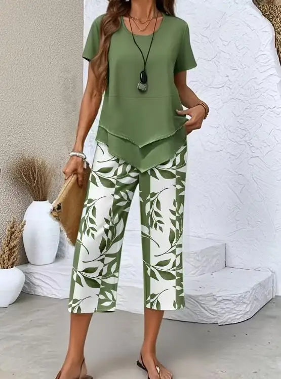 Women’s casual 2-piece summer set layered T-shirt and leaf print cropped pants green