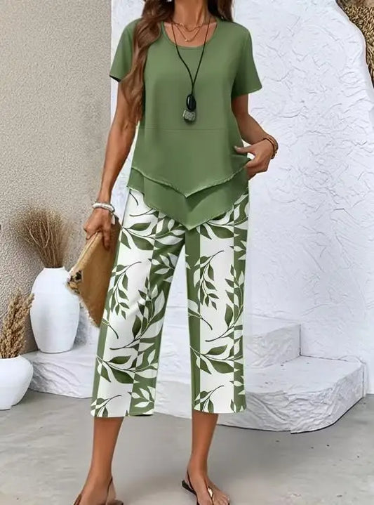 Women’s casual 2-piece summer set layered T-shirt and leaf print cropped pants green