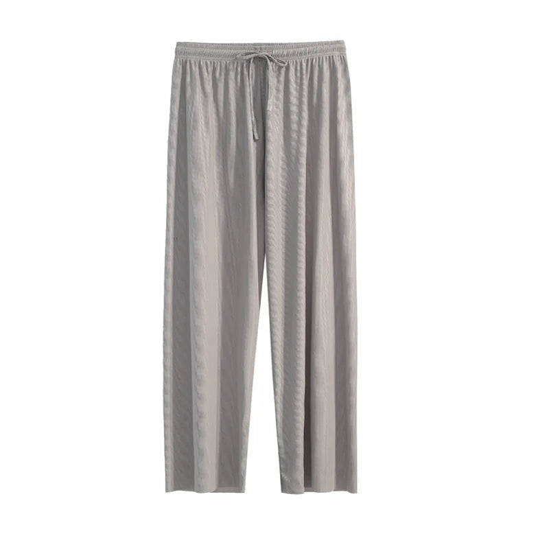 Gray pants on a white background with text indicating color and style.